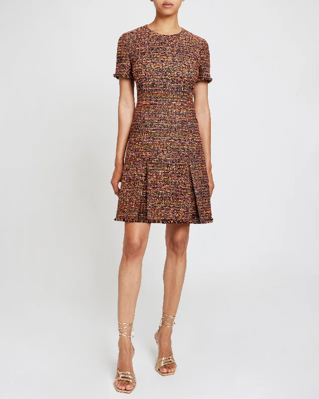 INDIRA Short Sleeve Knee Length Sheath Dress in Luxury Tweed Tunics Gym athletic