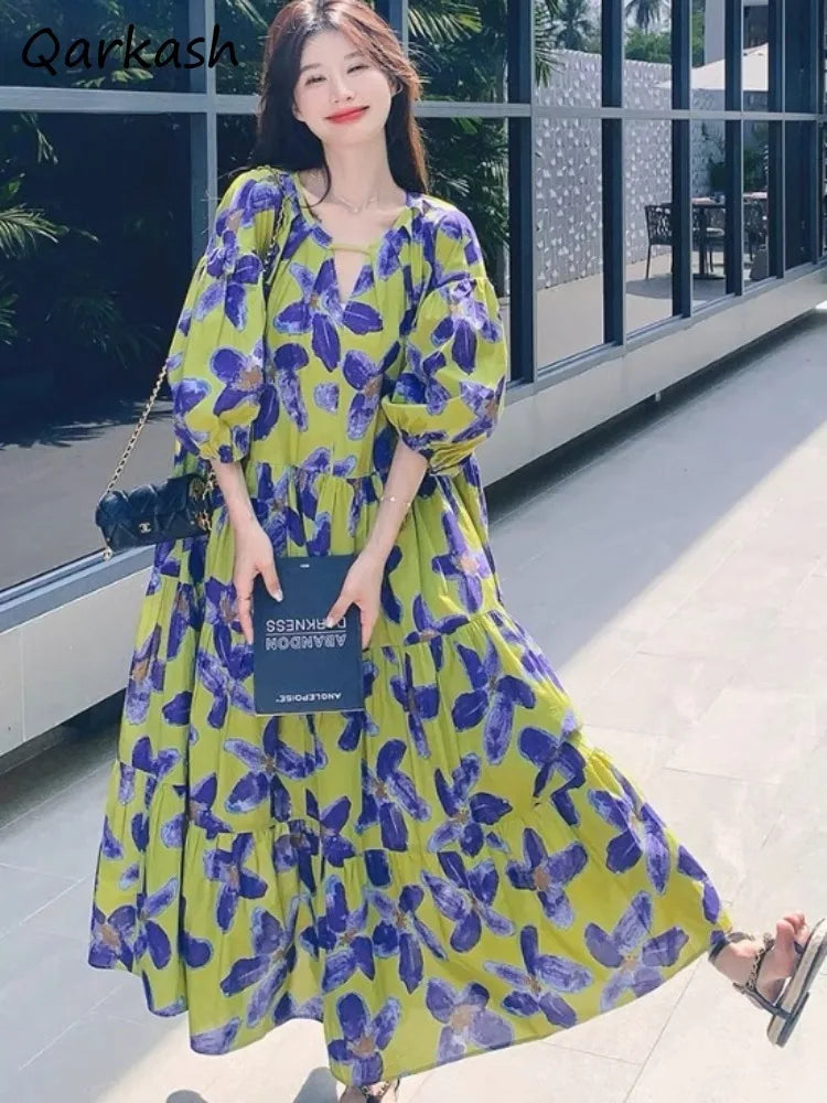 Qarkash Elegant Floral Baggy Aesthetic Dress Crew Neckline Casual
