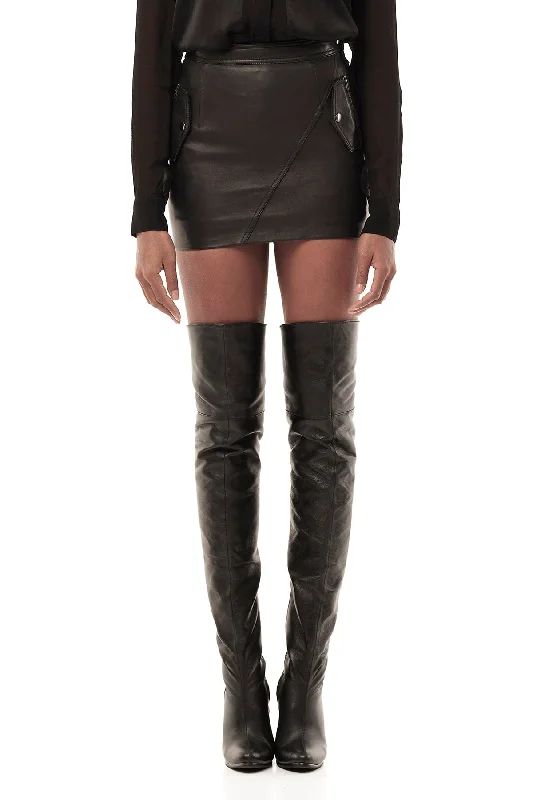 LEATHER MINI SKIRT IN BLACK flowy skirt hem