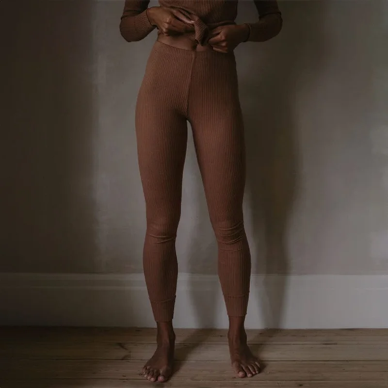 The Women's Ribbed Legging - Camel Stylish Winter-Ready Leggings