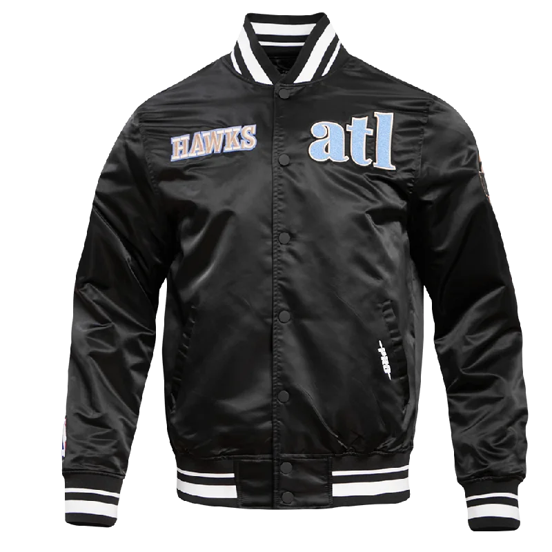CHAMARRA NBA ATLANTA HAWKS CHEST HISTORIC RIB SATIN JACKET Herringbone Jacket Houndstooth Jacket Plaid Jacket CHAMARRA NBA ATLANTA HAWKS CHEST HISTORIC RIB SATIN JACKET Herringbone Jacket Houndstooth Jacket Plaid Jacket