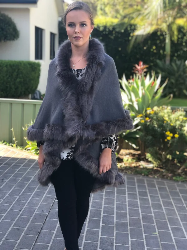 Nina Grey Shawl Cardigan Handmade Hand-knitted Hand-woven