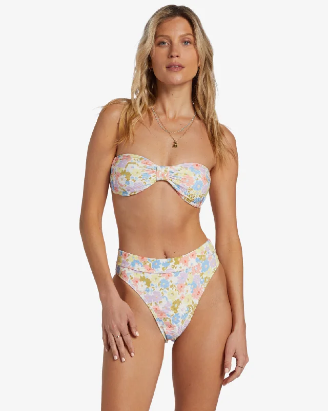 Dream Chaser Tanlines Betty Bandeau Bikini Top - Multi V-shaped bikini, Trendy, Sexy, Comfortable